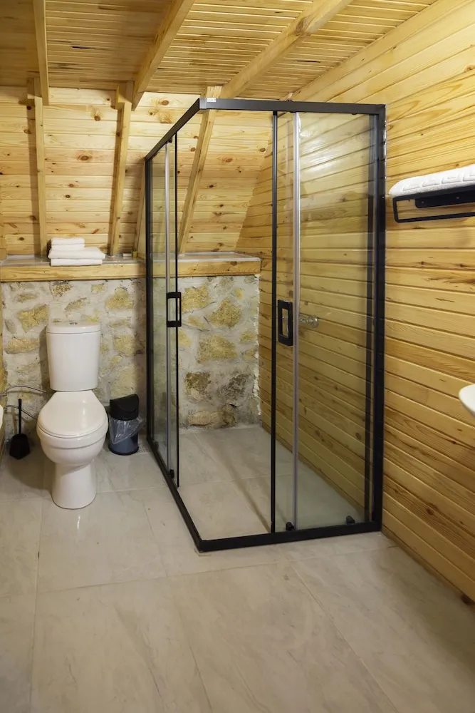 Şömineli ve Jakuzili Bungalov