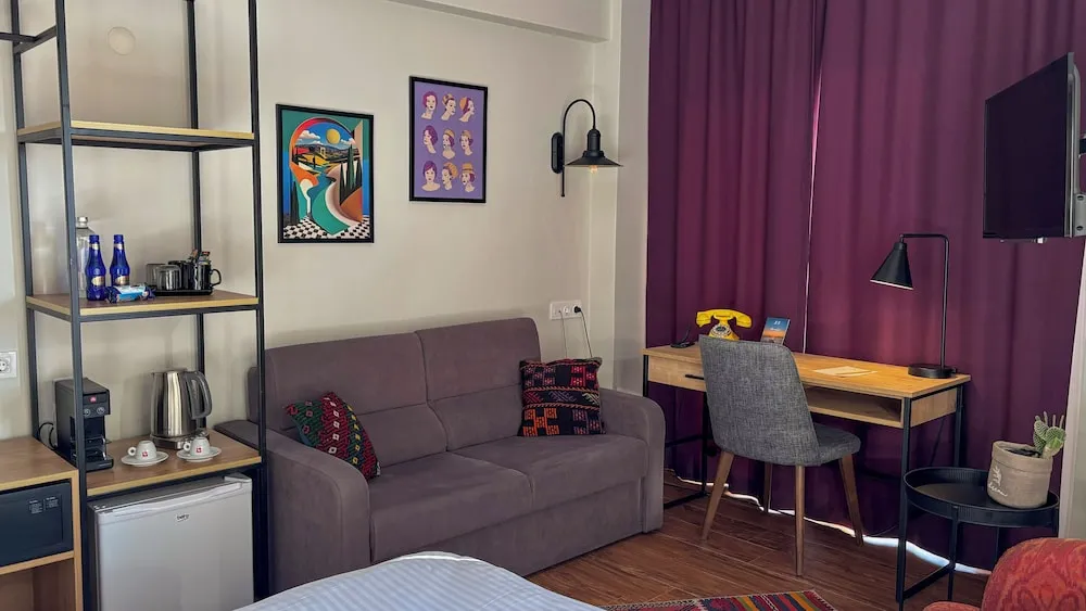 Design Room Large