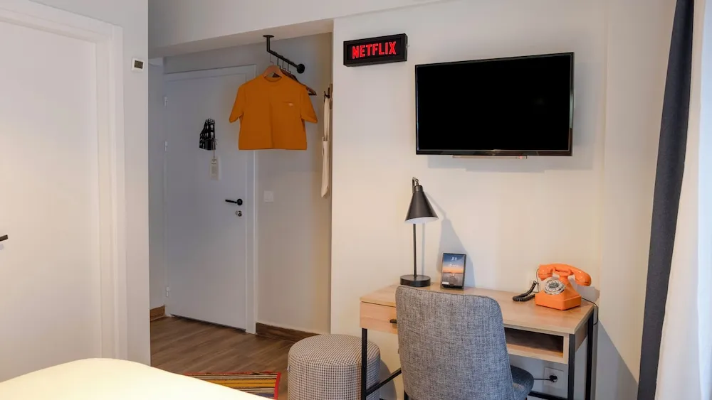 Design Room Medium Superior