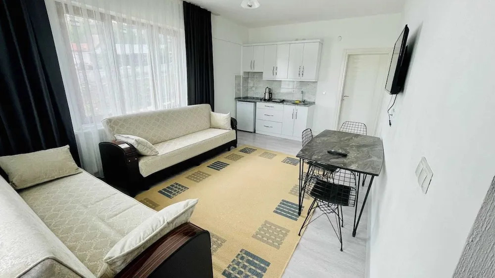 Family Süit, 2 Yatak Odası, Teras, Bahçe Manzaralı