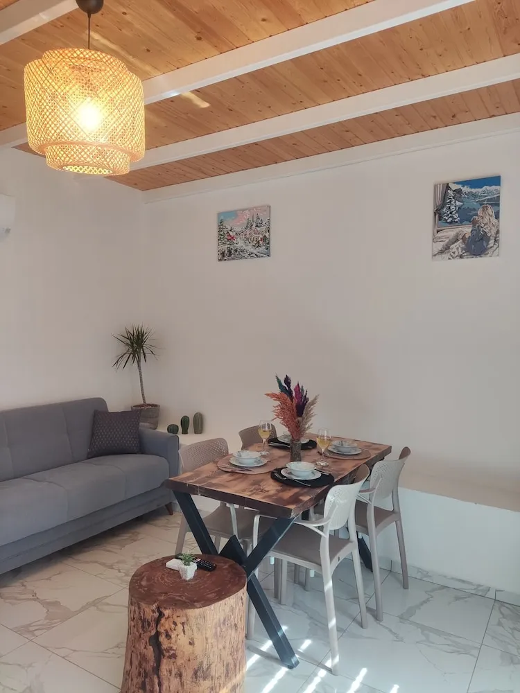 Junior Villa, 1 Yatak Odası, Mutfak, Havuz Manzaralı