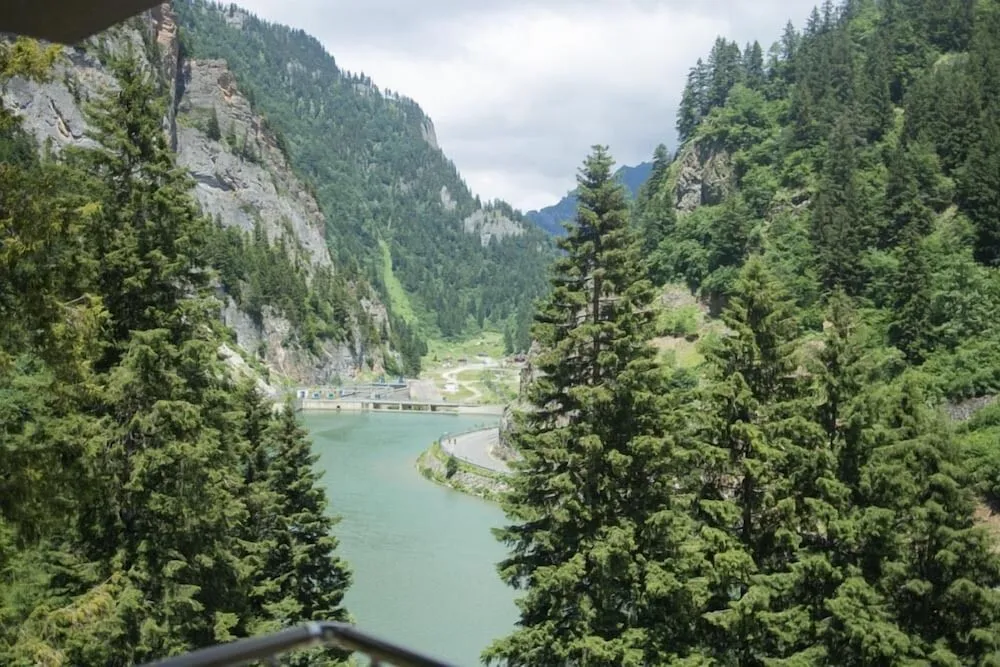 Standard Oda, Göl Manzaralı