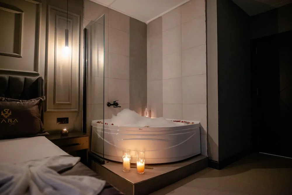 Deluxe Tek Büyük Yataklı Oda, 1 Büyük (Queen) Boy Yatak, Şehir Manzaralı