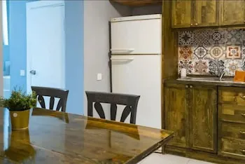 Garden Floor Flat in The Galata