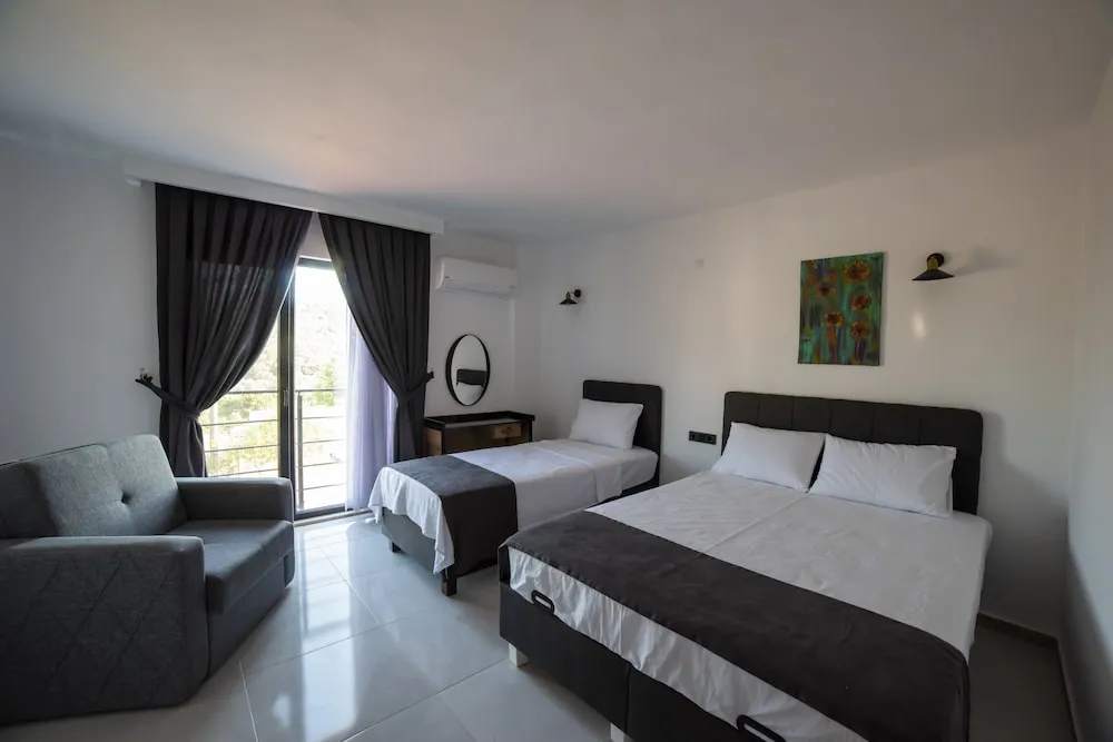 Standard Üç Kişilik Oda, Dağ Manzaralı