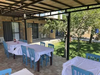 Imbrossa Hotel