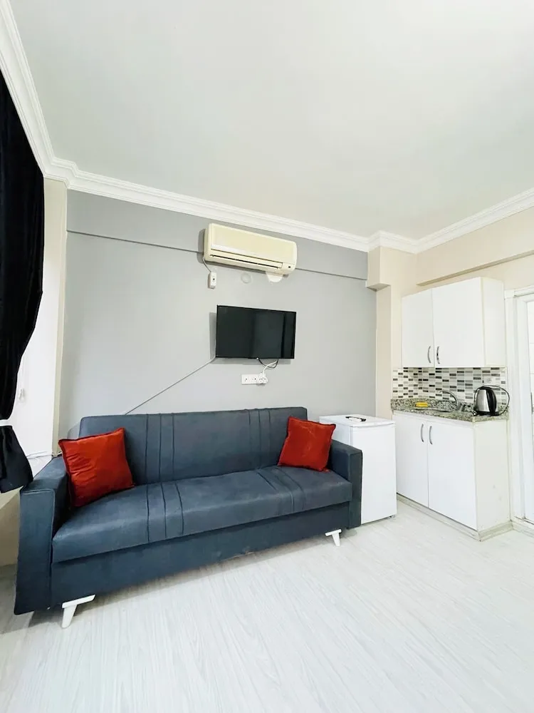 City Oda, 1 Çift Kişilik Yatak ve Çekyat