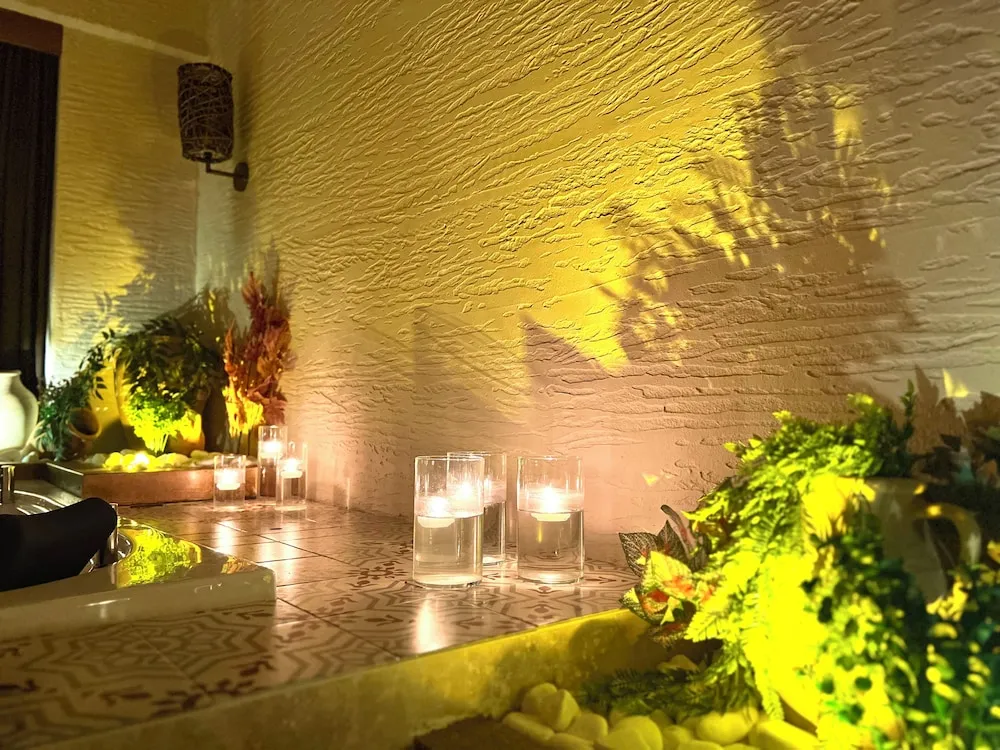 Gallery Süit, Sıcak Su Küveti