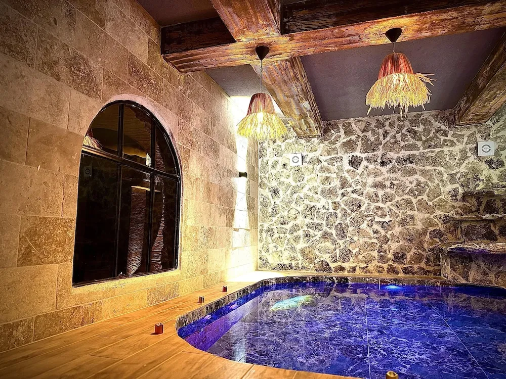 Luxury Oda, Kişiye Özel Havuzlu