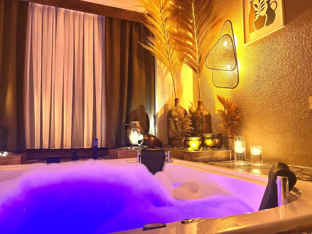 Exclusive Süit, Sıcak Su Küveti