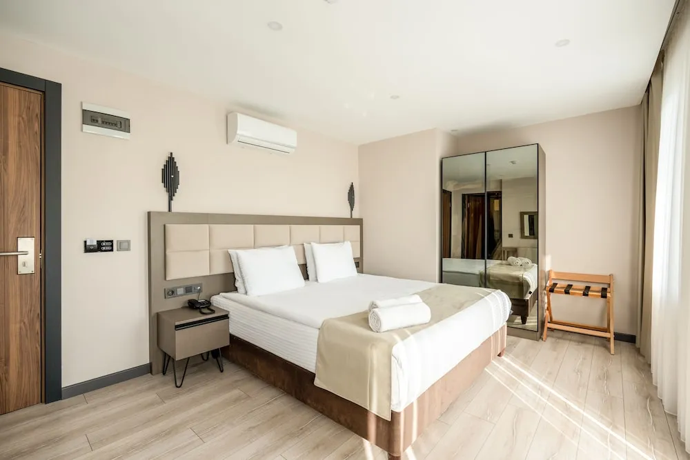 Deluxe Tek Büyük Yataklı Oda, Balkon