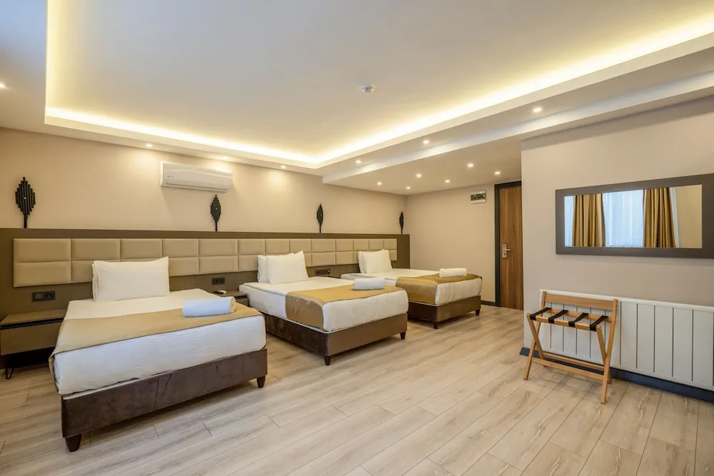 Standard Üç Kişilik Oda