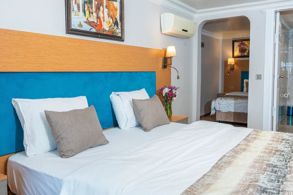 Triple Room with Sea View
