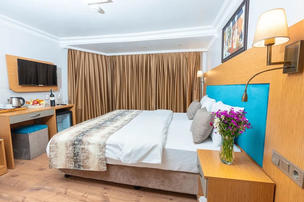 Triple Room with Sea View