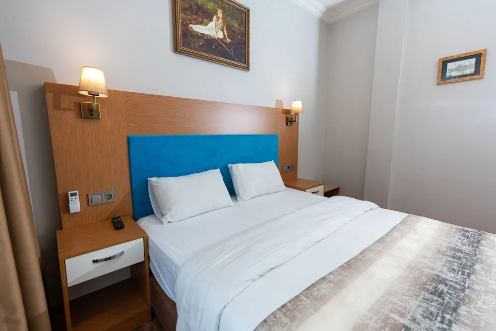Standard Double Room with Street view