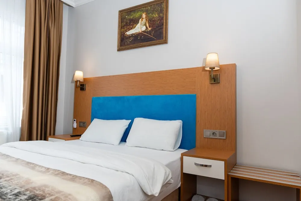 Standard Double Room with Street view