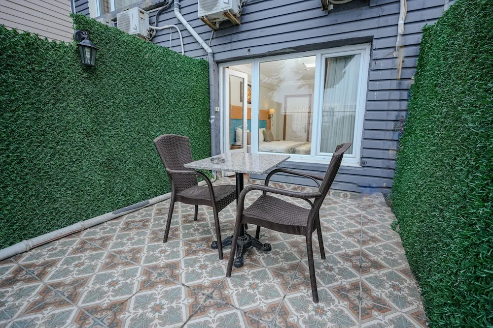Deluxe Tek Büyük Yataklı Oda, Balkon, Deniz Manzaralı