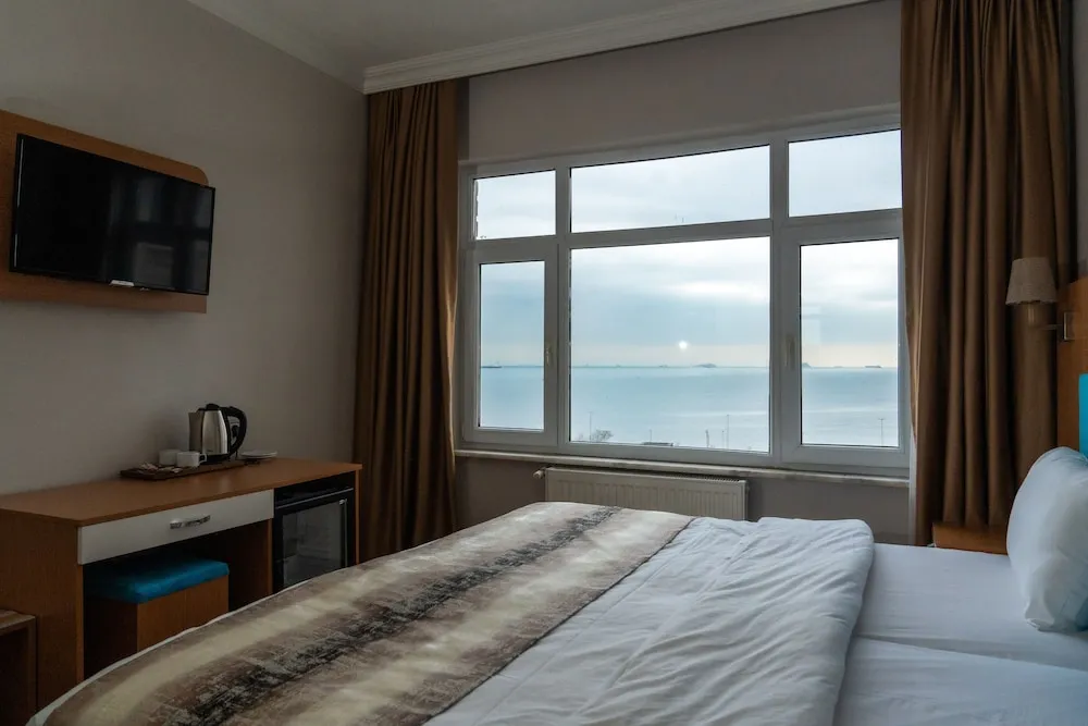 Standard Double Room with Sea view