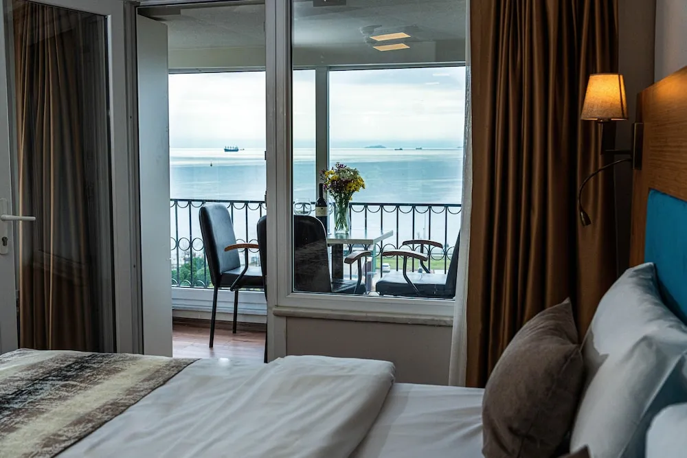 Connect Room with Sea view