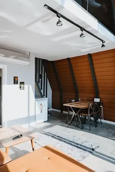 Triangle Life Suit