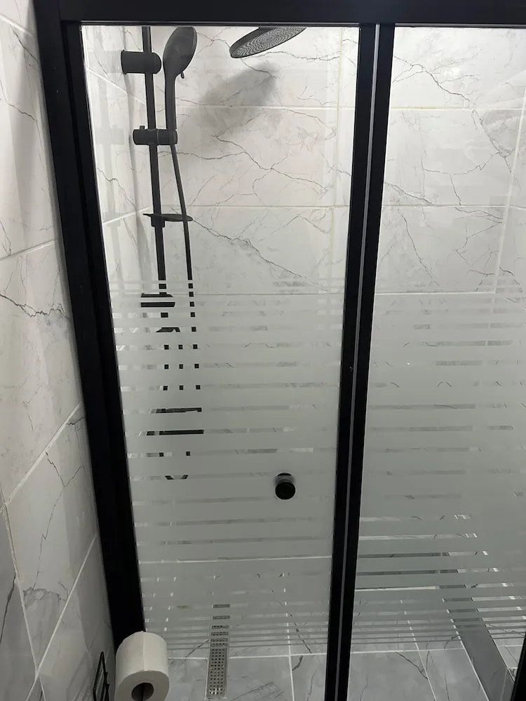 Deluxe Üç Kişilik Oda, Kısmi Deniz Manzaralı