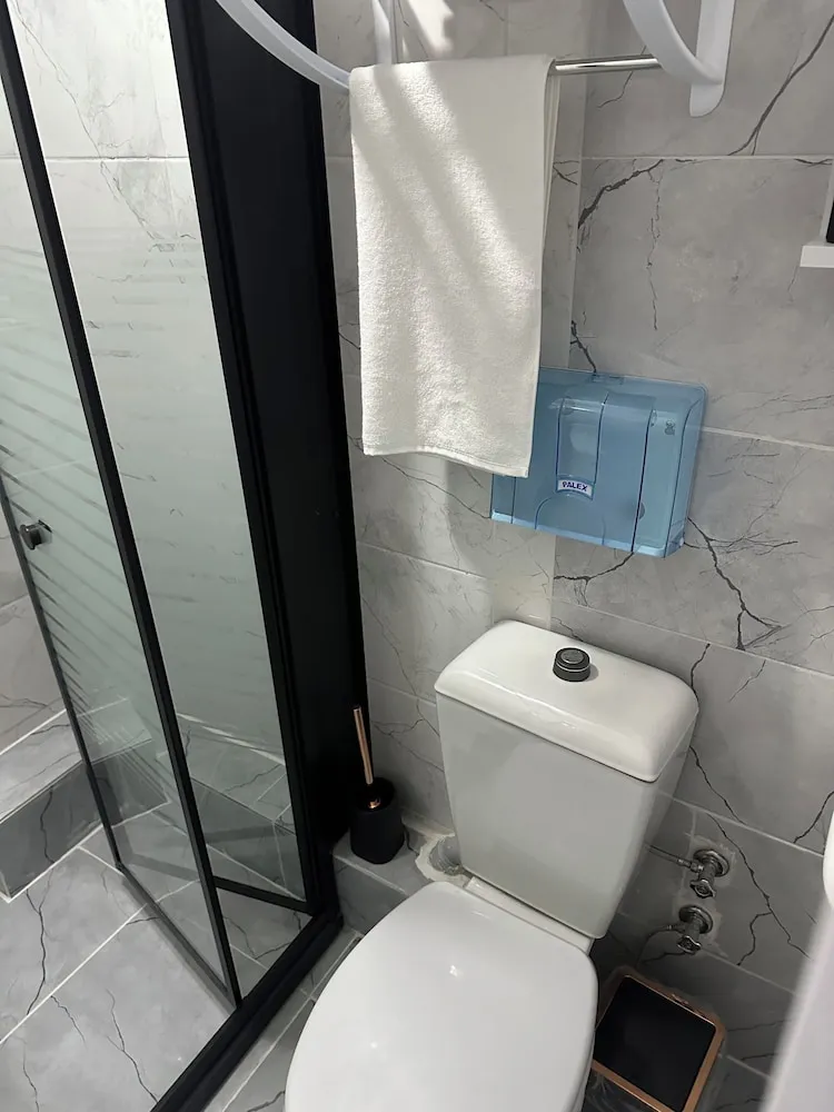 Deluxe Üç Kişilik Oda, Kısmi Deniz Manzaralı