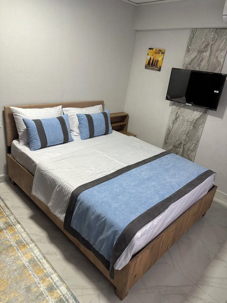 Deluxe Üç Kişilik Oda, Kısmi Deniz Manzaralı