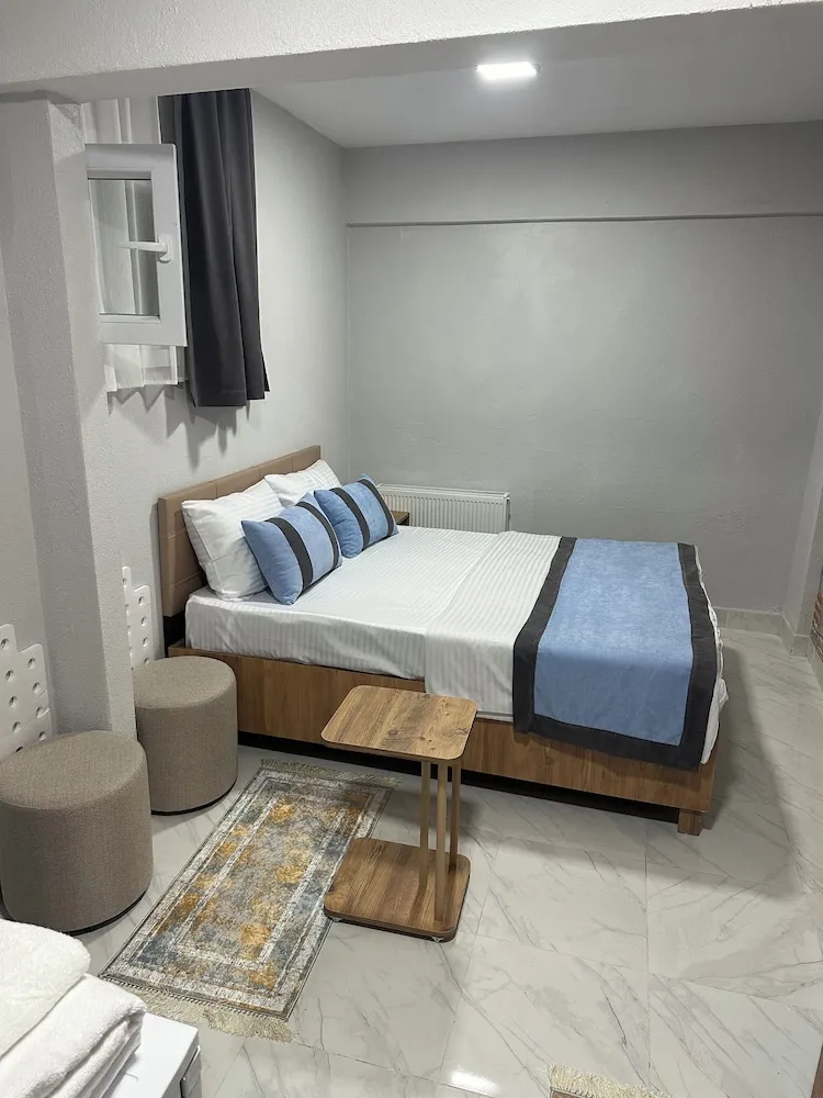 Economy Tek Büyük Yataklı Oda