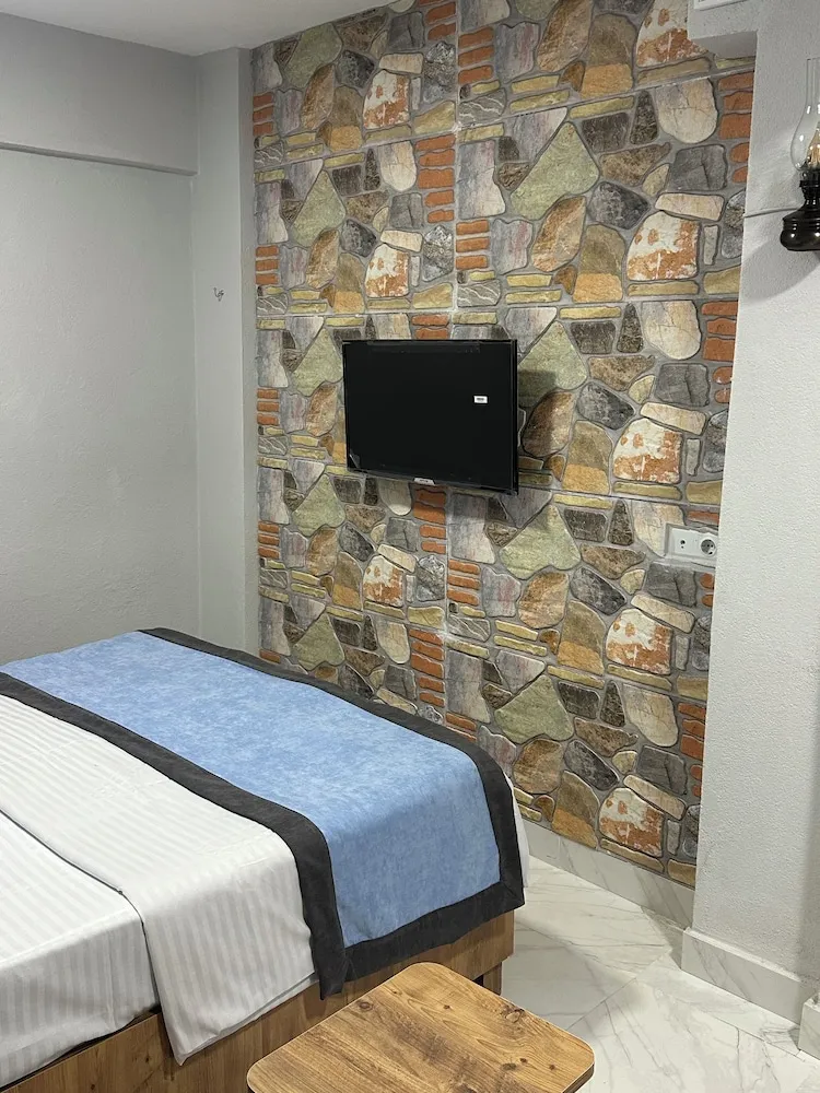 Economy Tek Büyük Yataklı Oda