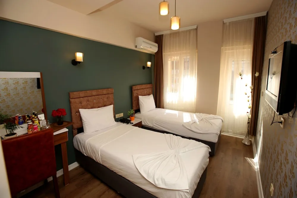 Standard Üç Kişilik Oda