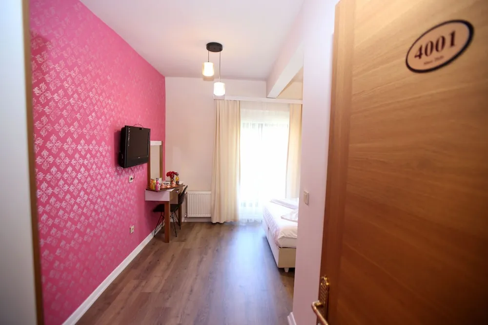 Standard Üç Kişilik Oda