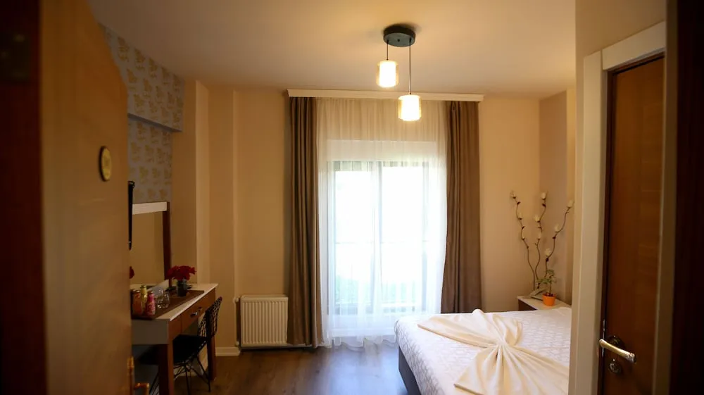 Standard Üç Kişilik Oda