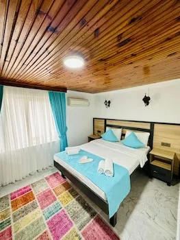 La Maison Bleue