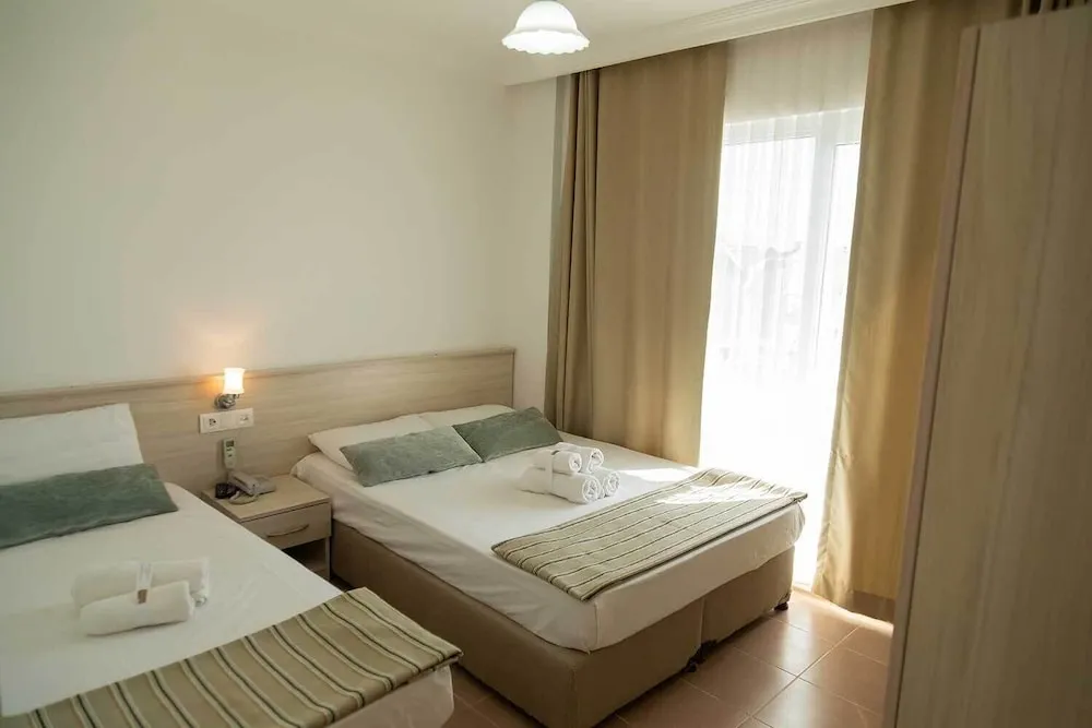 Deluxe Triple Room with Mountain and Sea View