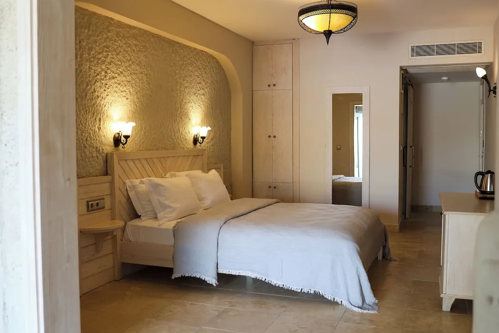 Comfort Oda, Havuz Manzaralı