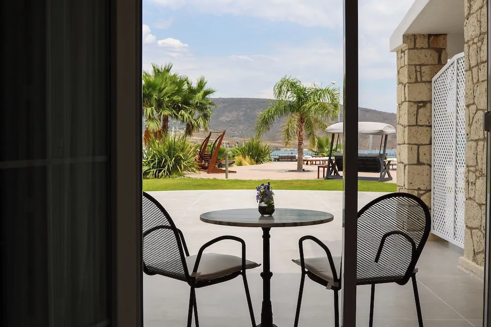 Standard Oda, Bahçe Manzaralı