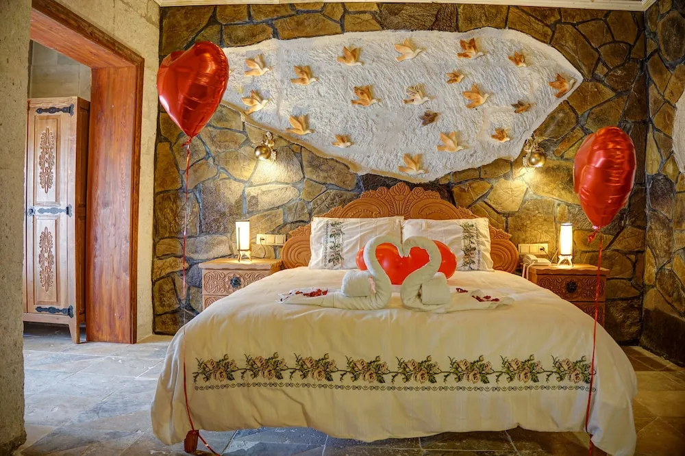 Honeymoon Oda, 1 Çift Kişilik Yatak