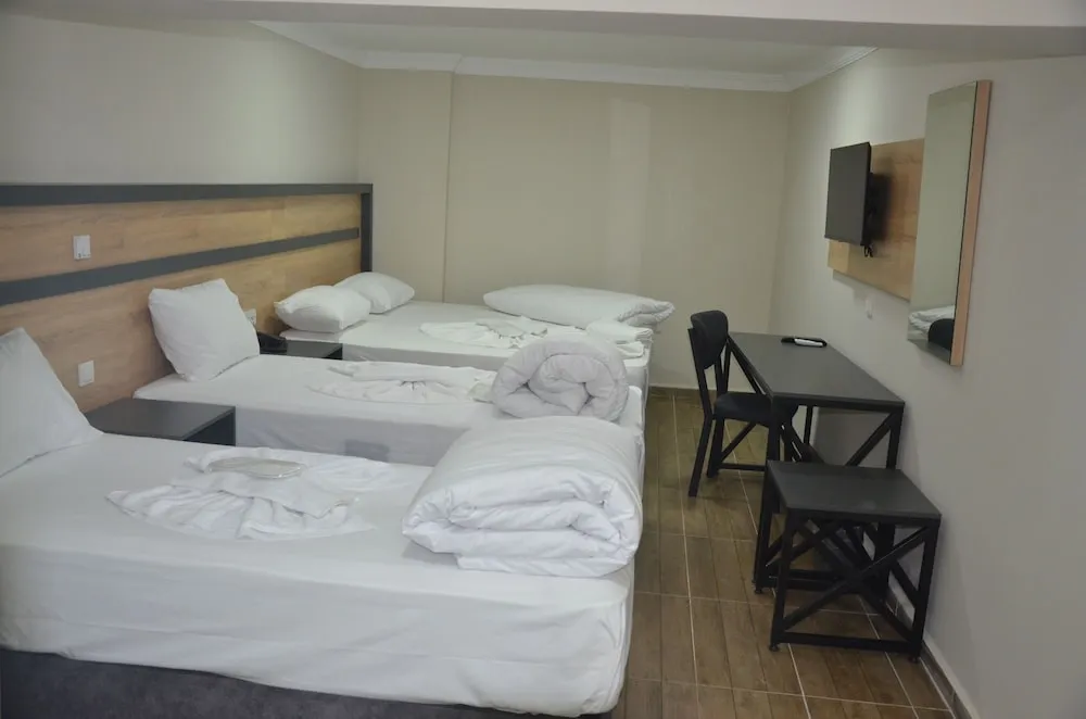 Tavandan Pencelereli Aile Odasi