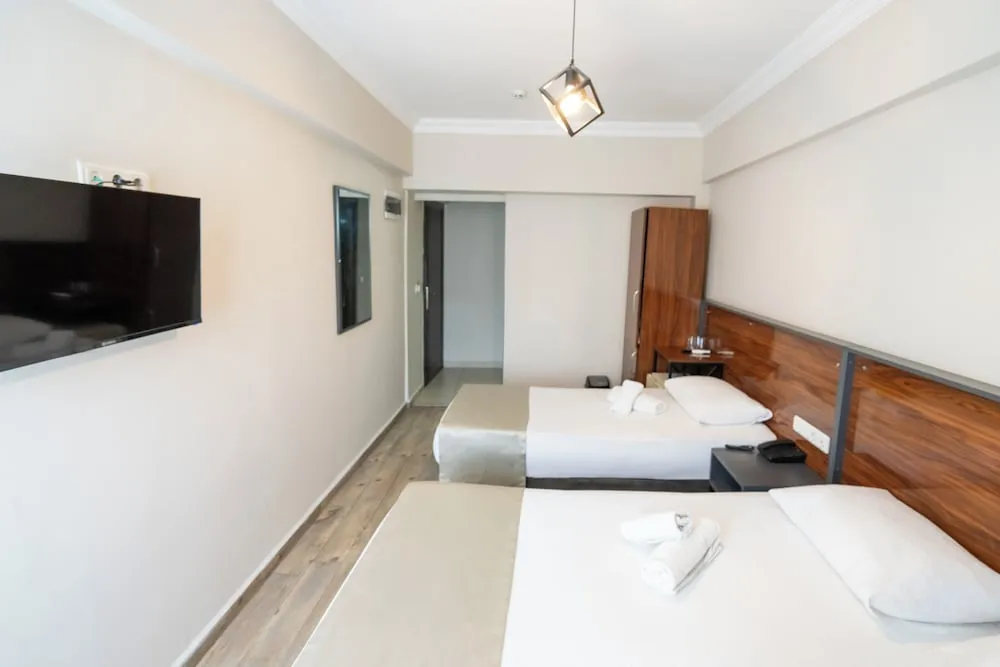 Standard Üç Kişilik Oda