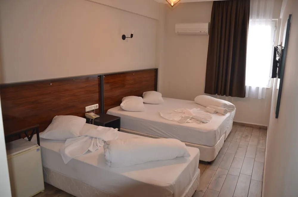 Standard Üç Kişilik Oda