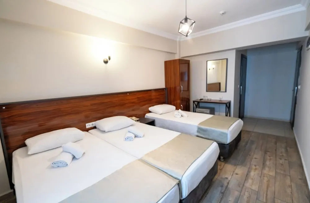 Standard Üç Kişilik Oda