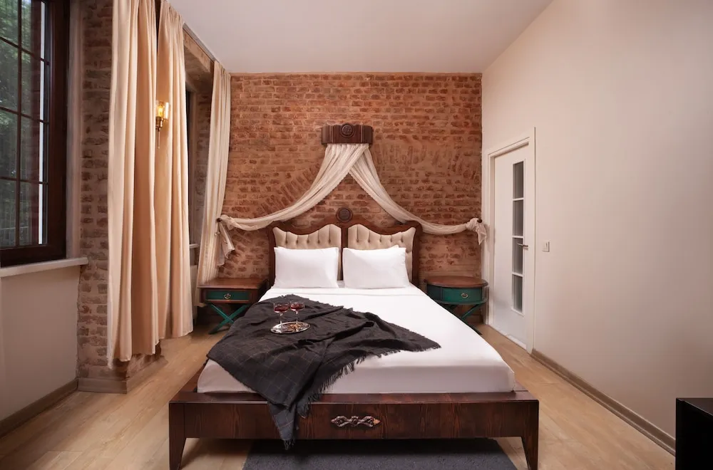 Deluxe Double Room with Brick Wall