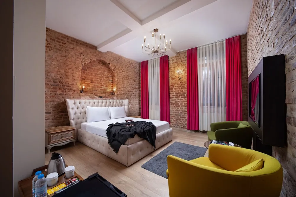 Deluxe Double Room with Brick Wall