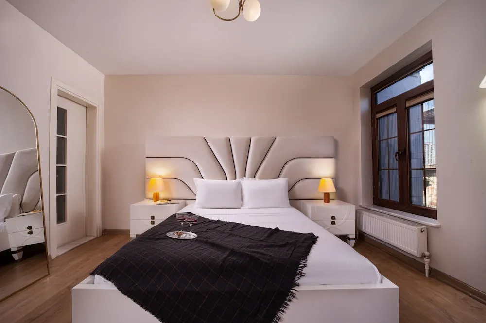 Deluxe Double Room with Brick Wall