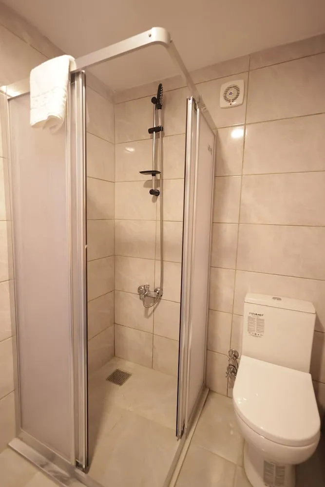 Standard Üç Kişilik Oda