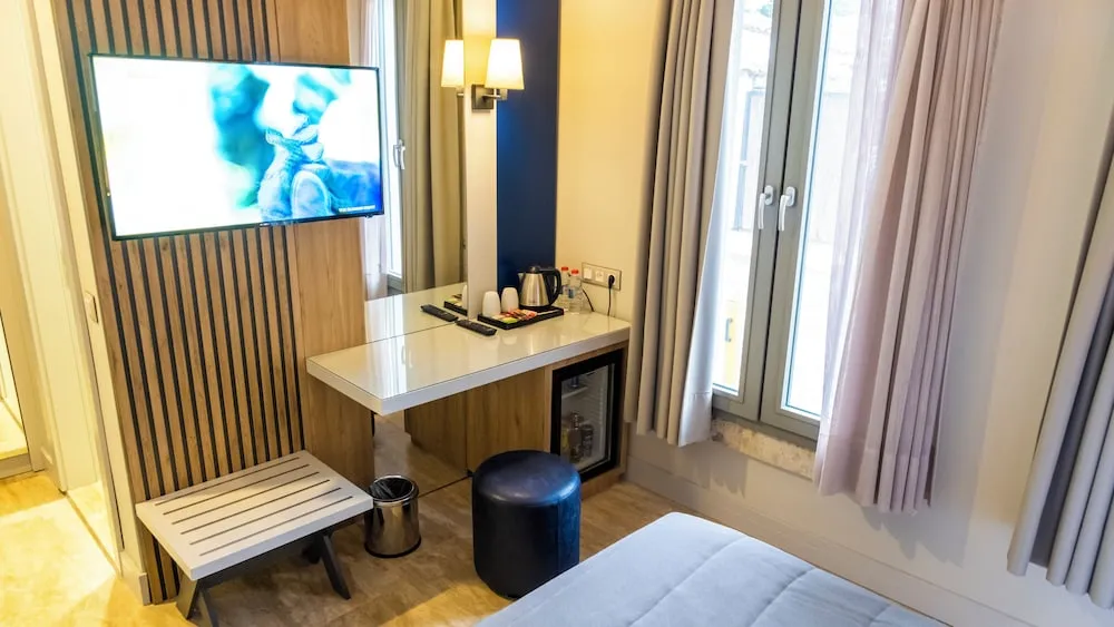 Standard Tek Büyük Yataklı Oda