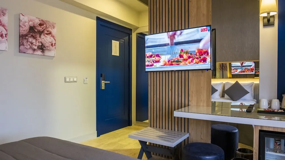 Deluxe Tek Büyük Yataklı Oda