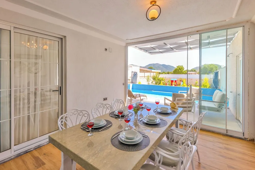 Family Villa, Dağ Manzaralı