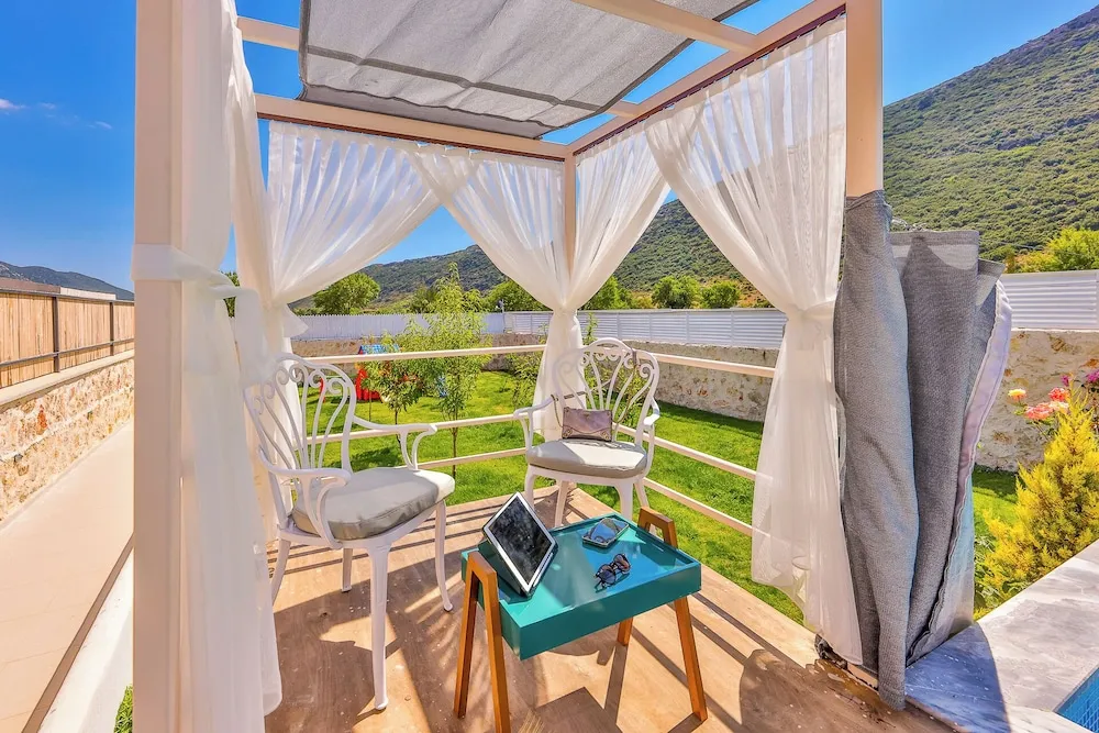 Family Villa, Dağ Manzaralı