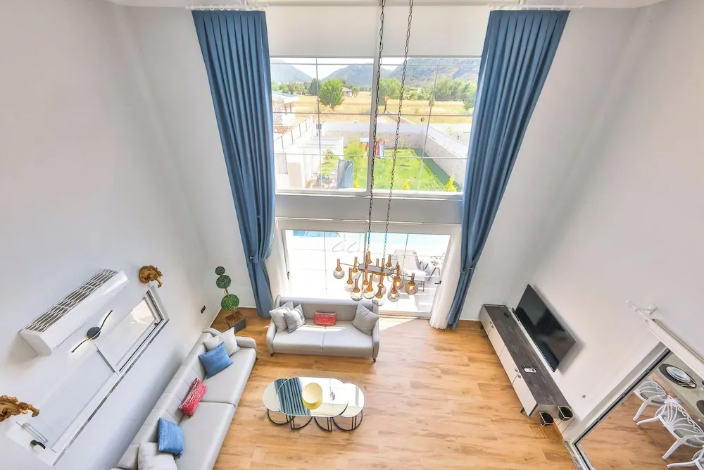 Family Villa, Dağ Manzaralı